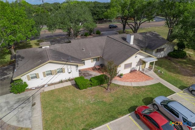 1101 Salem Road, Victoria, TX 77904