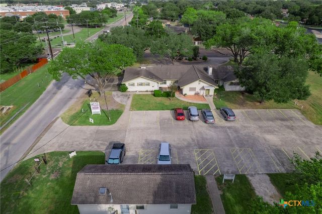 1101 Salem Road, Victoria, TX 77904
