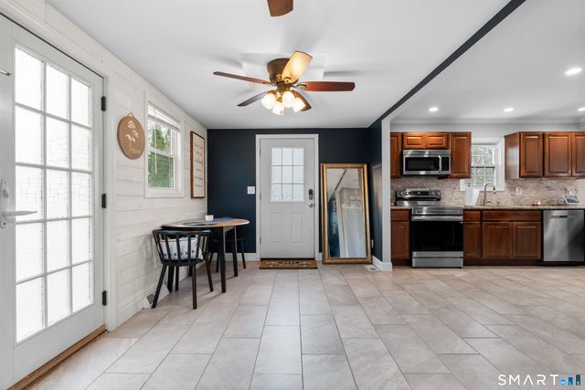 24 Yates Street, West Haven, CT 06516