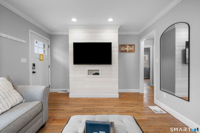 24 Yates Street, West Haven, CT 06516