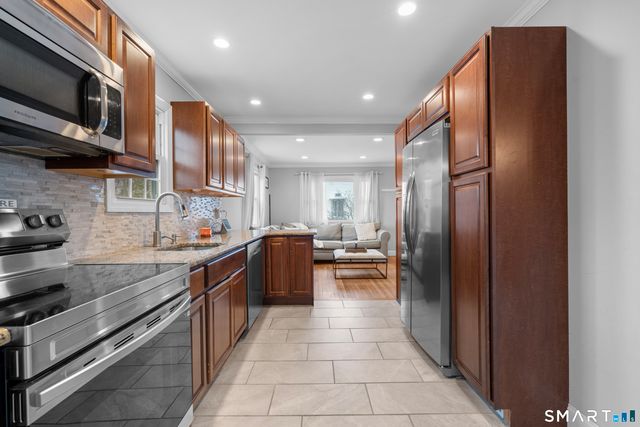 24 Yates Street, West Haven, CT 06516