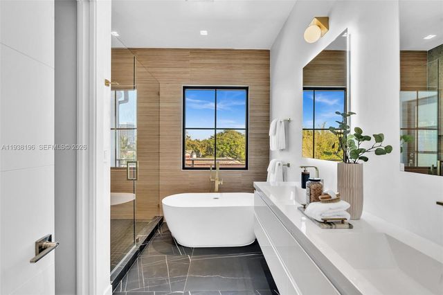 9264 Dickens Ave, Surfside, FL 33154