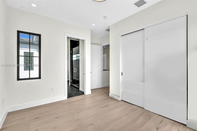 9264 Dickens Ave, Surfside, FL 33154