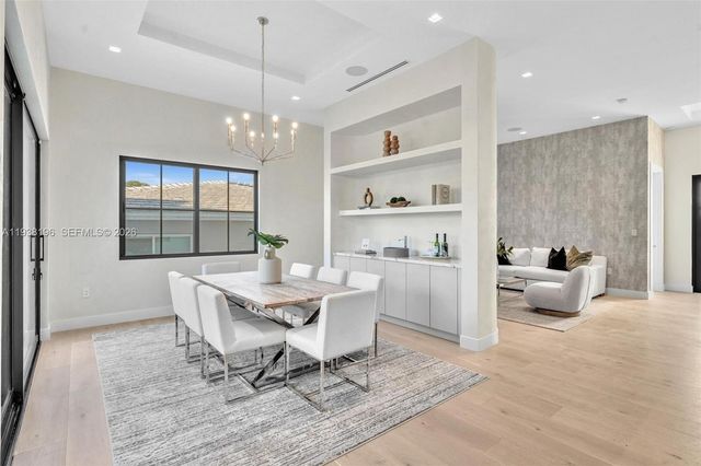 9264 Dickens Ave, Surfside, FL 33154