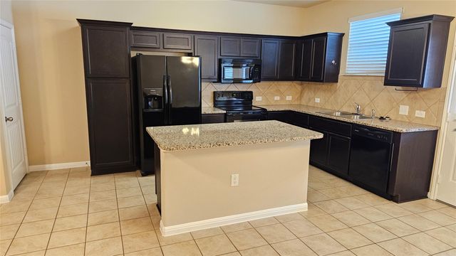 617 Katmai CIR, Pflugerville, TX 78660