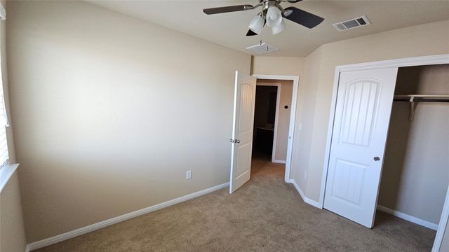 617 Katmai CIR, Pflugerville, TX 78660