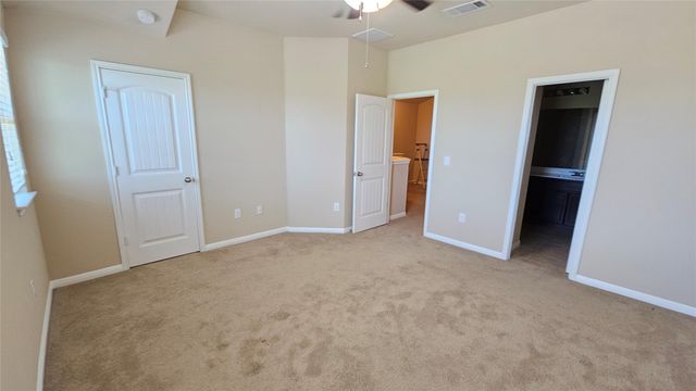 617 Katmai CIR, Pflugerville, TX 78660