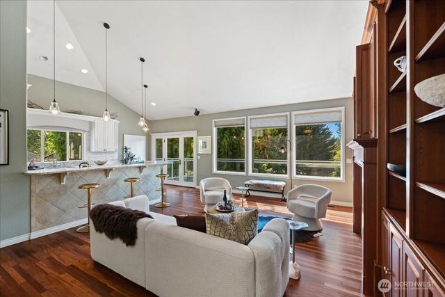 3324 Deer Island Drive E, Lake Tapps, WA 98391