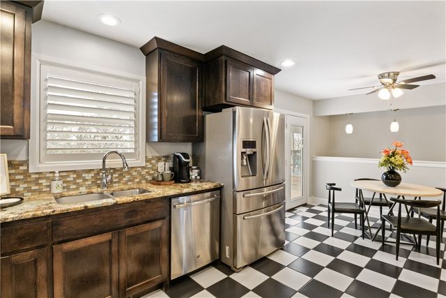 1617 W Shadowridge Drive, Fayetteville, AR 72701