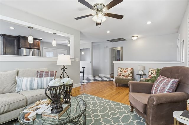 1617 W Shadowridge Drive, Fayetteville, AR 72701
