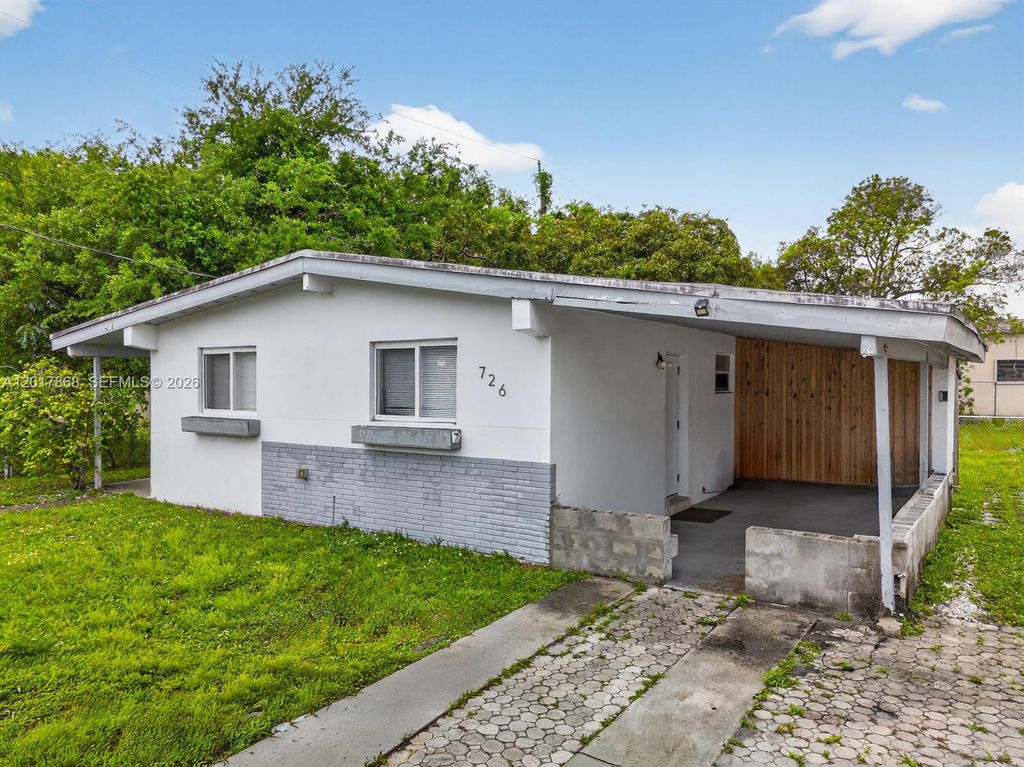 726 Phippen Waiters Rd, Dania Beach, FL 33004