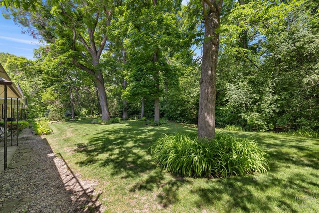 191 Hillcrest Terrace 2A, Bloomingdale, IL 60108