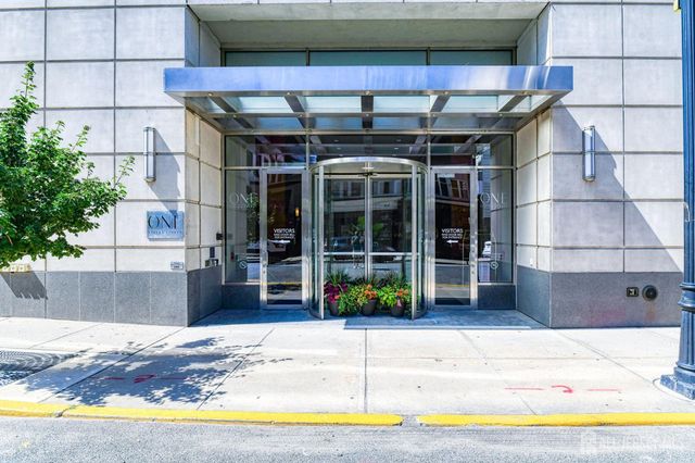 1 Spring Street 2506, New Brunswick, NJ 08901