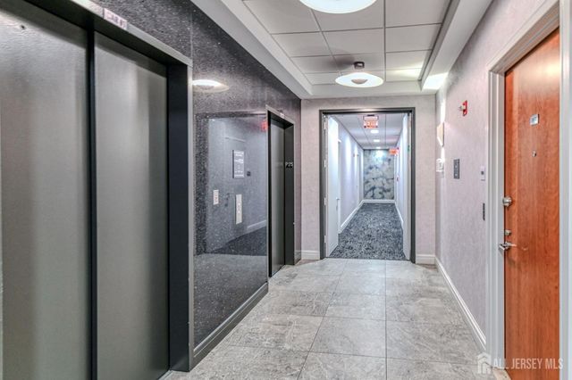 1 Spring Street 2506, New Brunswick, NJ 08901