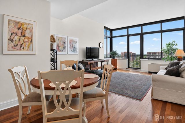 1 Spring Street 2506, New Brunswick, NJ 08901
