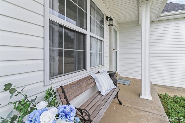 1708 Saint Charles Drive, Hillsboro, MO 63050