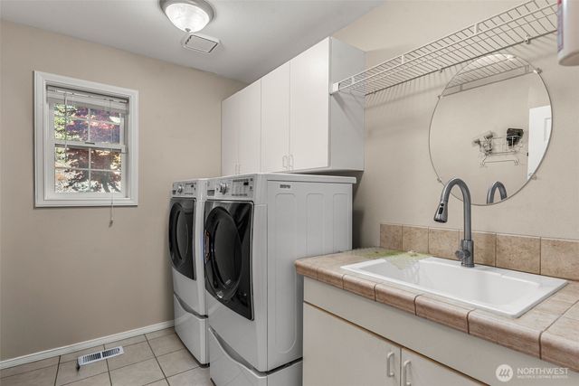 2205 N Devon Avenue, East Wenatchee, WA 98802