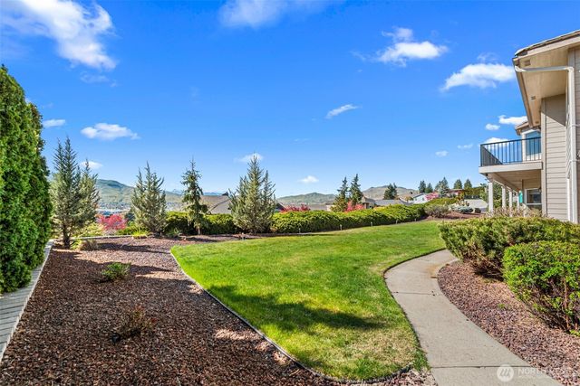 2205 N Devon Avenue, East Wenatchee, WA 98802