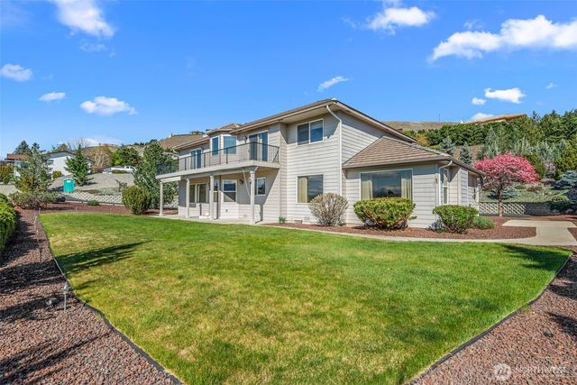 2205 N Devon Avenue, East Wenatchee, WA 98802