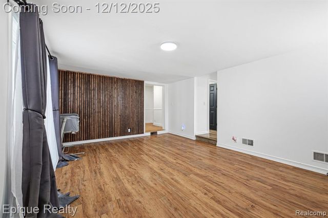 6080 Northrup Drive, Waterford, MI 48329