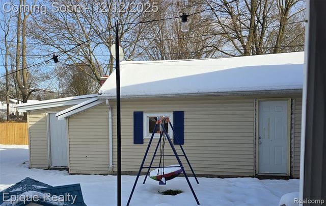 6080 Northrup Drive, Waterford, MI 48329