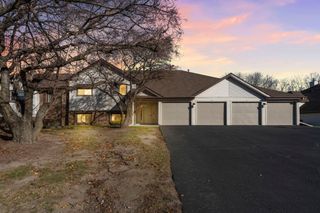 4232 Magnolia Lane N 73, Plymouth, MN 55441
