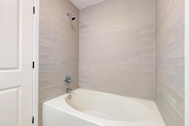 138 Onini CT, Bastrop, TX 78602