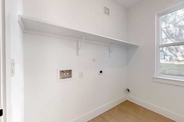 138 Onini CT, Bastrop, TX 78602