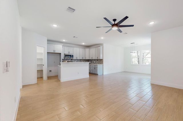 138 Onini CT, Bastrop, TX 78602