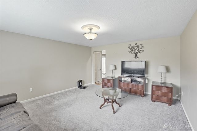 1063 Royalton Drive, Vandalia, OH 45377