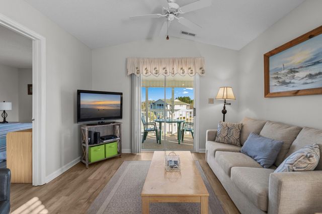 215 Landing Rd Apt I, North Myrtle Beach, SC 29582