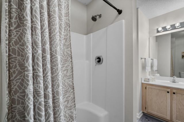 215 Landing Rd Apt I, North Myrtle Beach, SC 29582