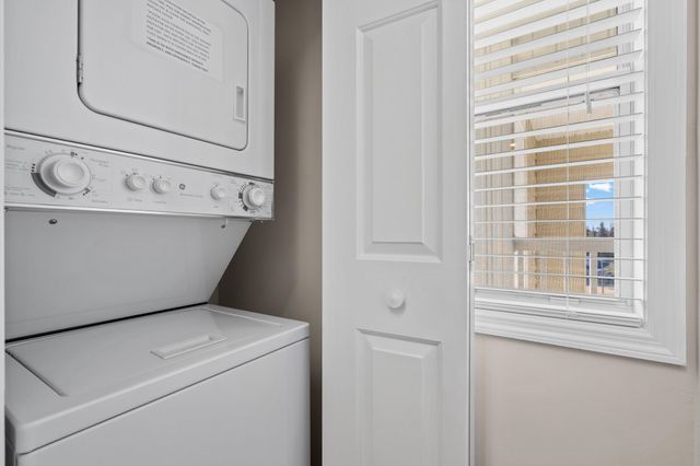 215 Landing Rd Apt I, North Myrtle Beach, SC 29582