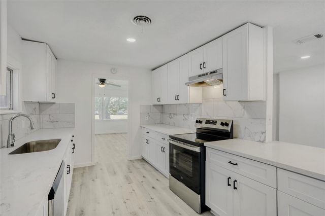 4843 Bricker Street, Houston, TX 77033