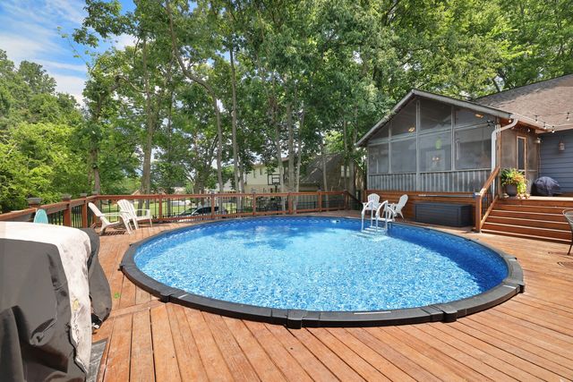 112 Deerfield Dr, Columbia, TN 38401