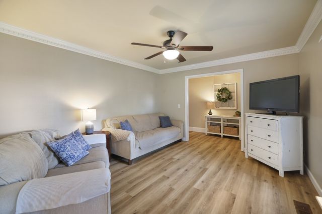 112 Deerfield Dr, Columbia, TN 38401