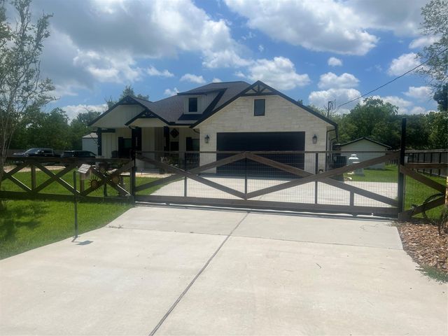 7214 Avenue L, Santa Fe, TX 77510