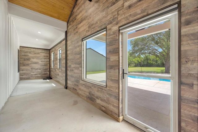 7214 Avenue L, Santa Fe, TX 77510