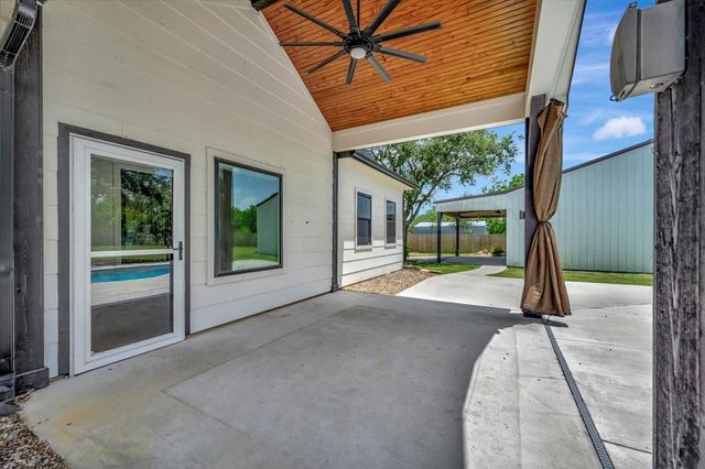 7214 Avenue L, Santa Fe, TX 77510