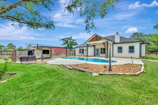 7214 Avenue L, Santa Fe, TX 77510