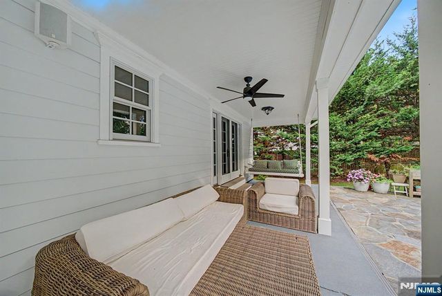22 Birchwood Place, Tenafly, NJ 07670