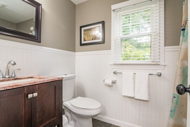 42 Elizabeth Cir, Longmeadow, MA 01106