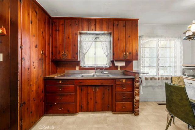 10514 Penrose, Sun Valley, CA 91352