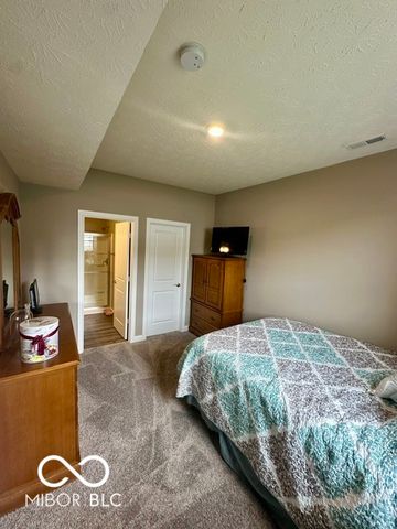 956 Ridge Rock Lane, Bargersville, IN 46106