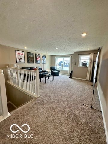 956 Ridge Rock Lane, Bargersville, IN 46106