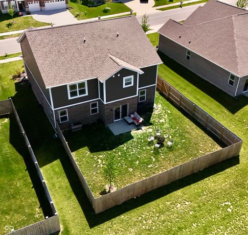 956 Ridge Rock Lane, Bargersville, IN 46106