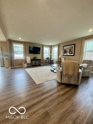 956 Ridge Rock Lane, Bargersville, IN 46106