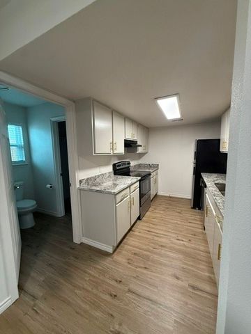 1505 W Pearl Street 9, Granbury, TX 76048