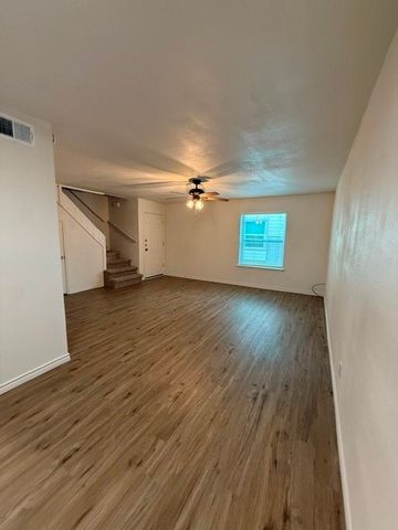 1505 W Pearl Street 9, Granbury, TX 76048