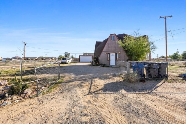 8812 Nipa Avenue, California City, CA 93505